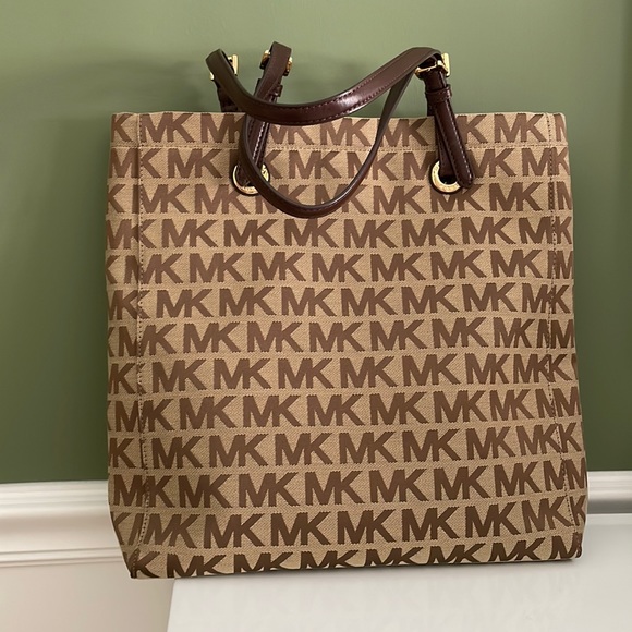Michael Kors Canvas Tote - Picture 1 of 5